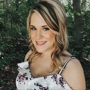 Meet your Posher, Kara